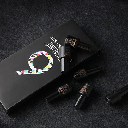 Exquisite Shades of Fine Nail Polish