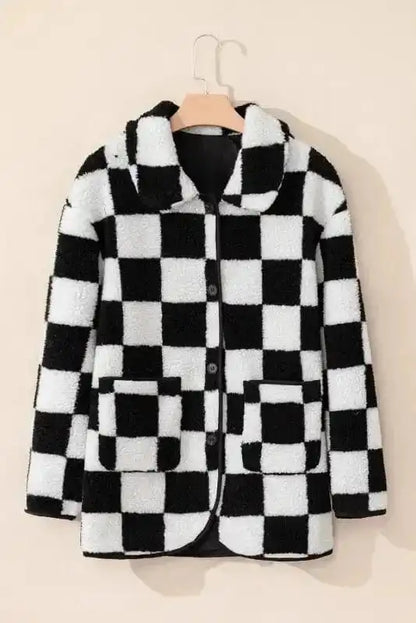 CheckMate Fleece – Women's Black Checkered Jacket