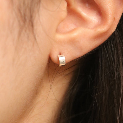 Bold Semi-Hoop Earrings-2